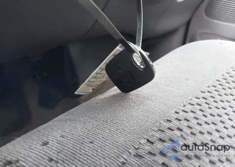 2001 Ford F-150 Harley-Davidson Edition/King Ranch Edition/Lariat/Xlt from USA, damaged, VIN 1FTRW07W71KD73445